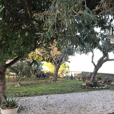 Bouganville In Greco Apartmán Tindari